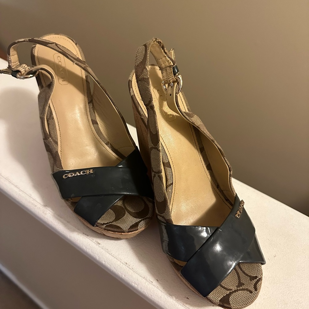 Coach women sandal size 8